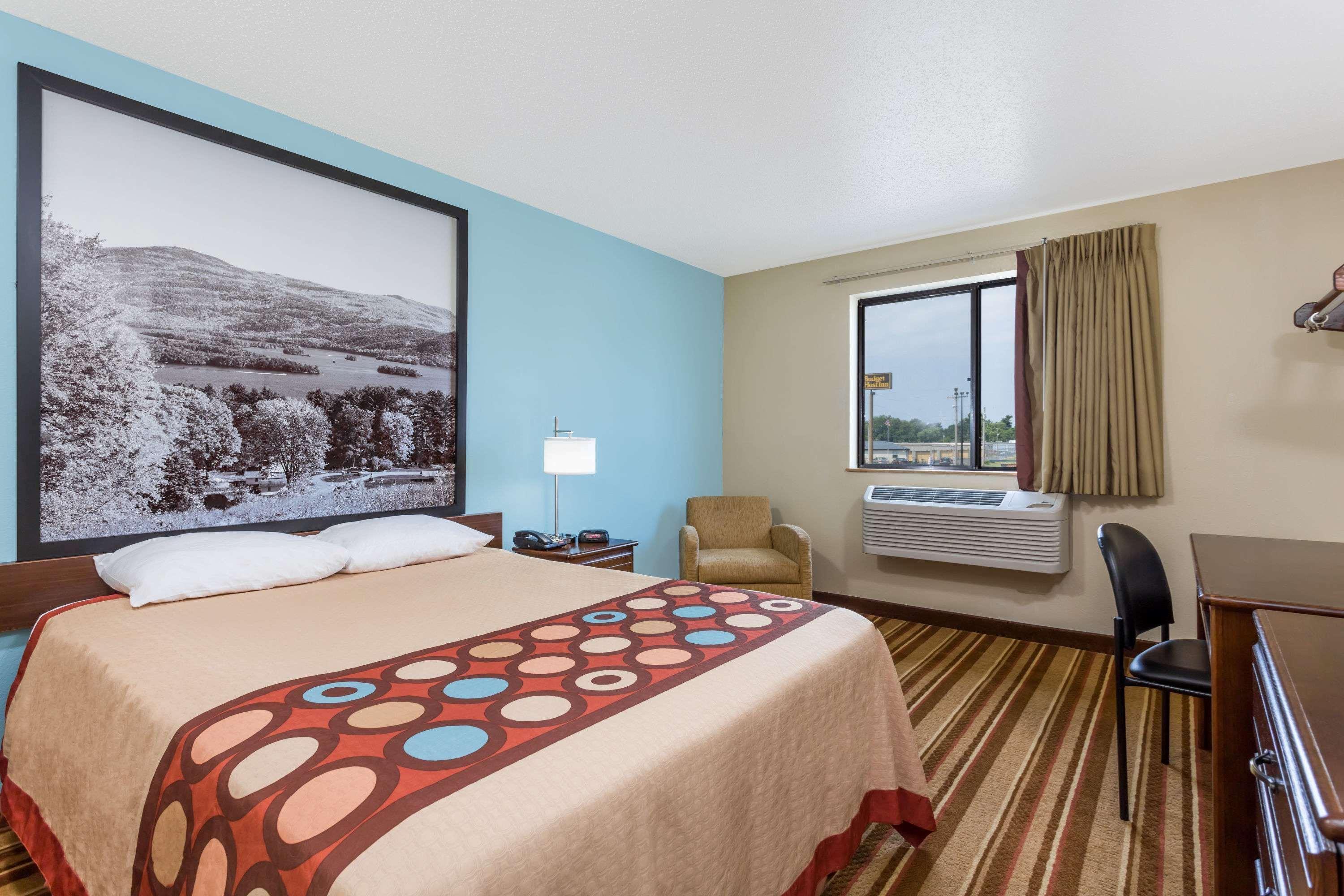 Super 8 By Wyndham Danville Va Dış mekan fotoğraf